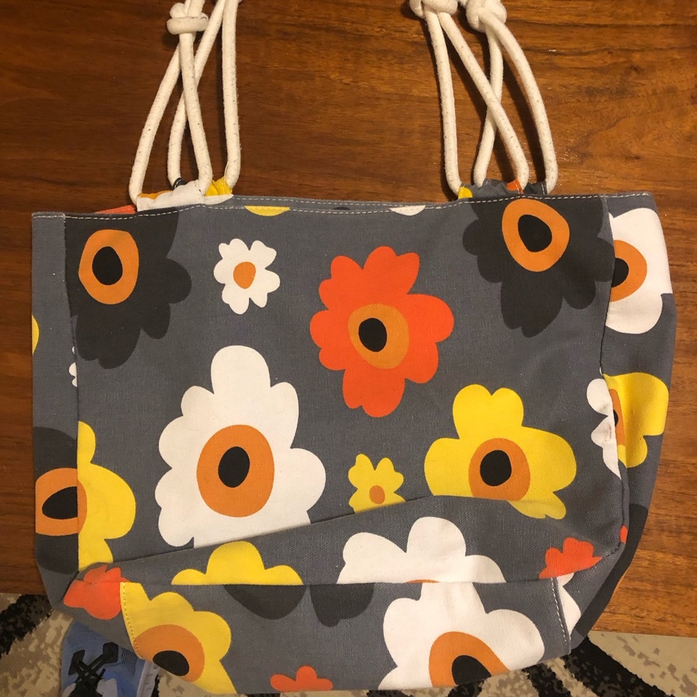 Farmhouse Mid Size Flower Print Tote